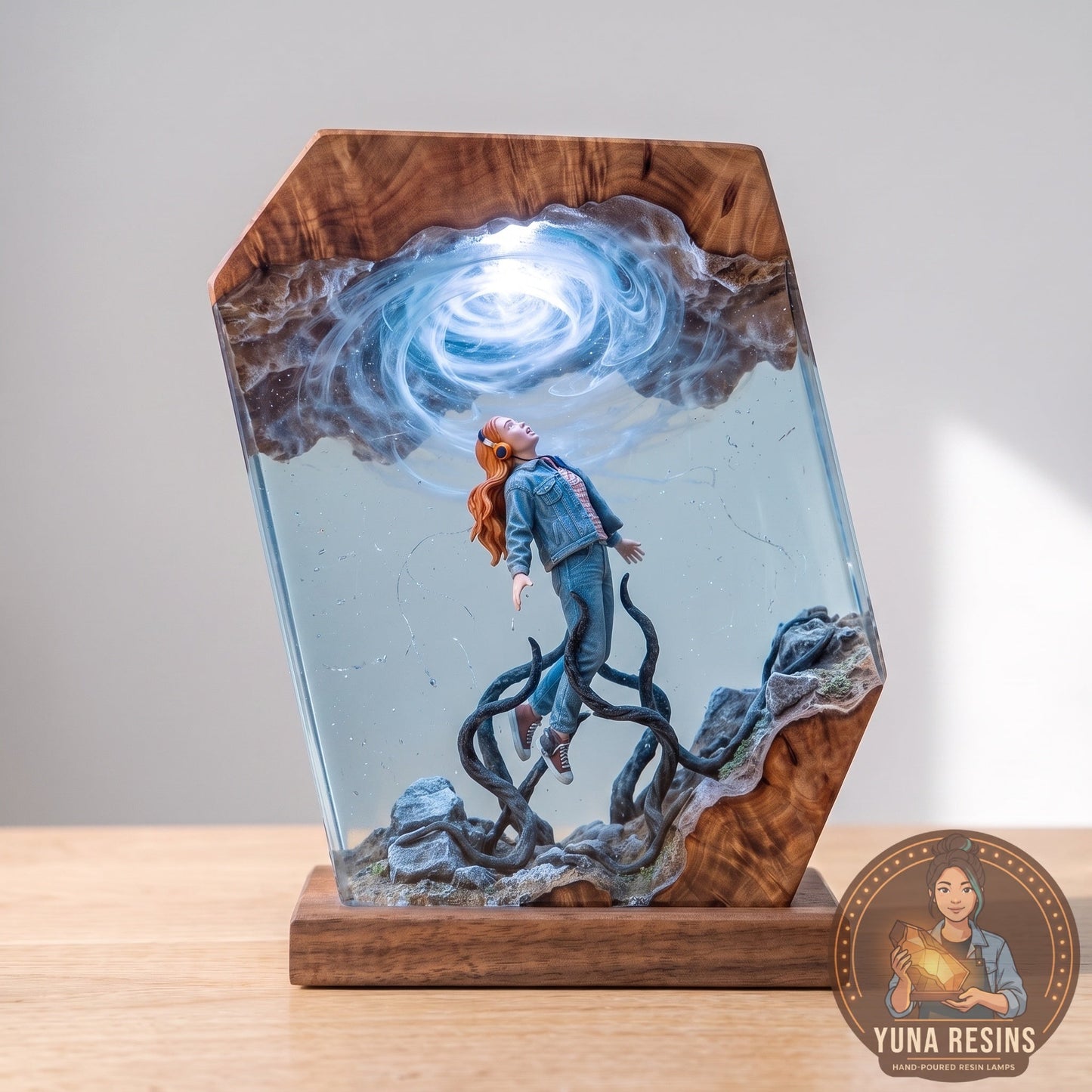 Her Song resin lamp, lit