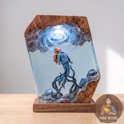 Her Song resin lamp, lit